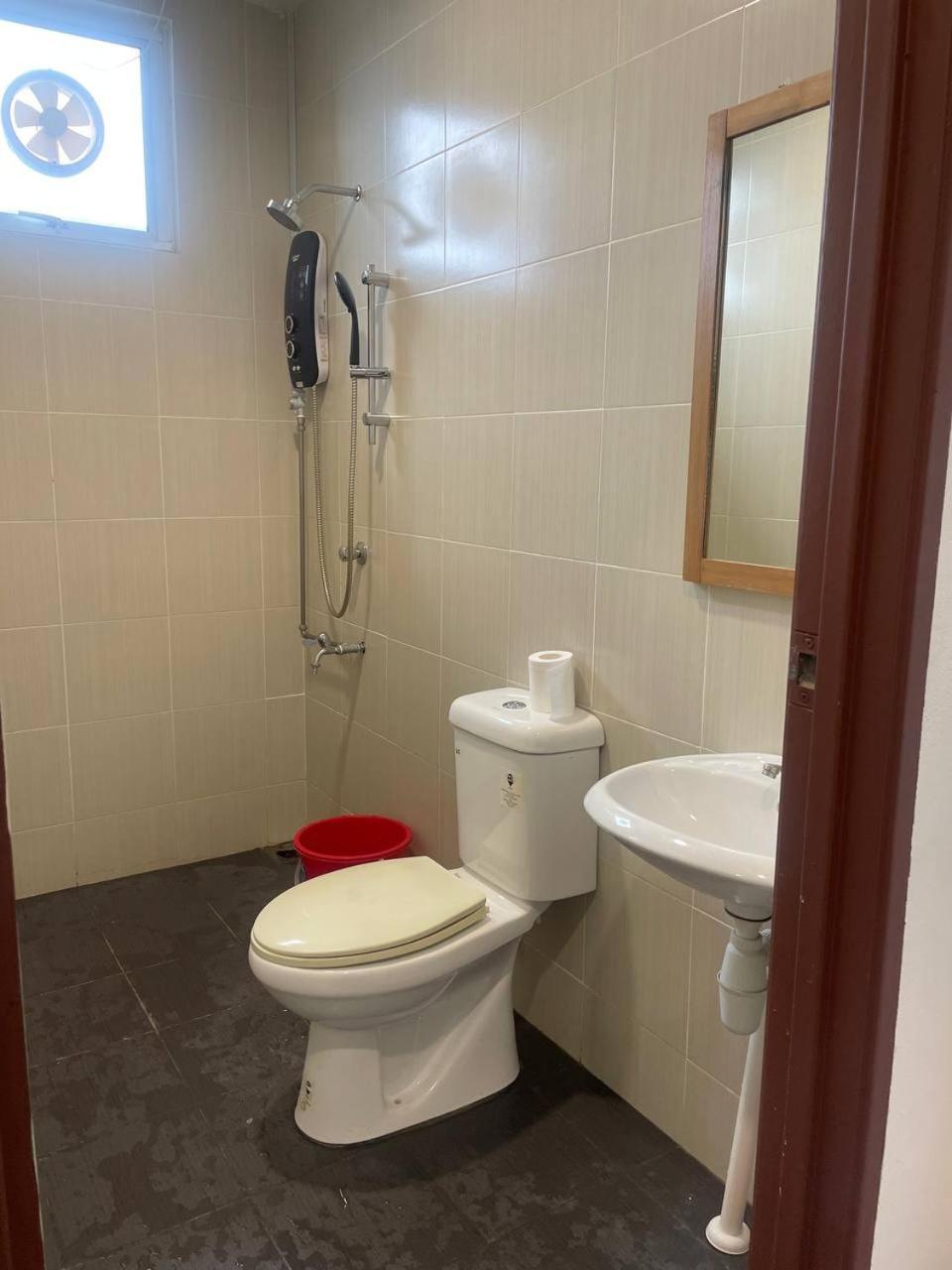 Ca Homestay Кучинг Экстерьер фото